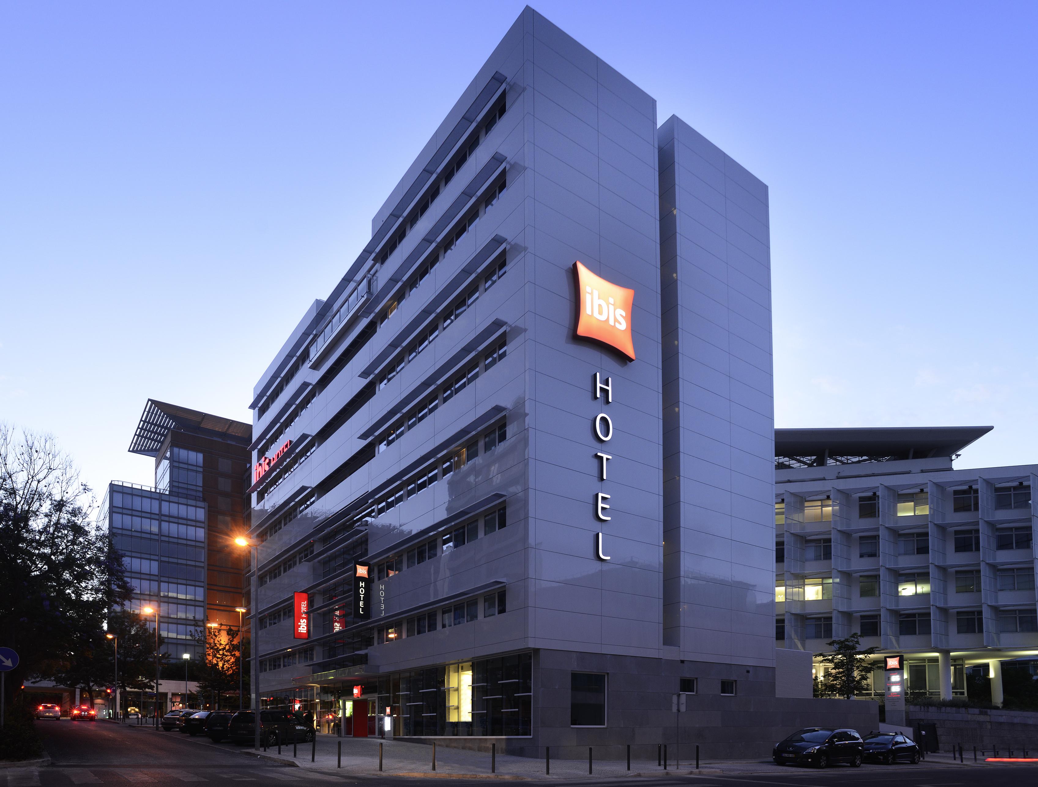 ไอบิส ลิสบัว ปาร์เก ดาส นาซอยส์ Hotel ลิสบอน ภายนอก รูปภาพ